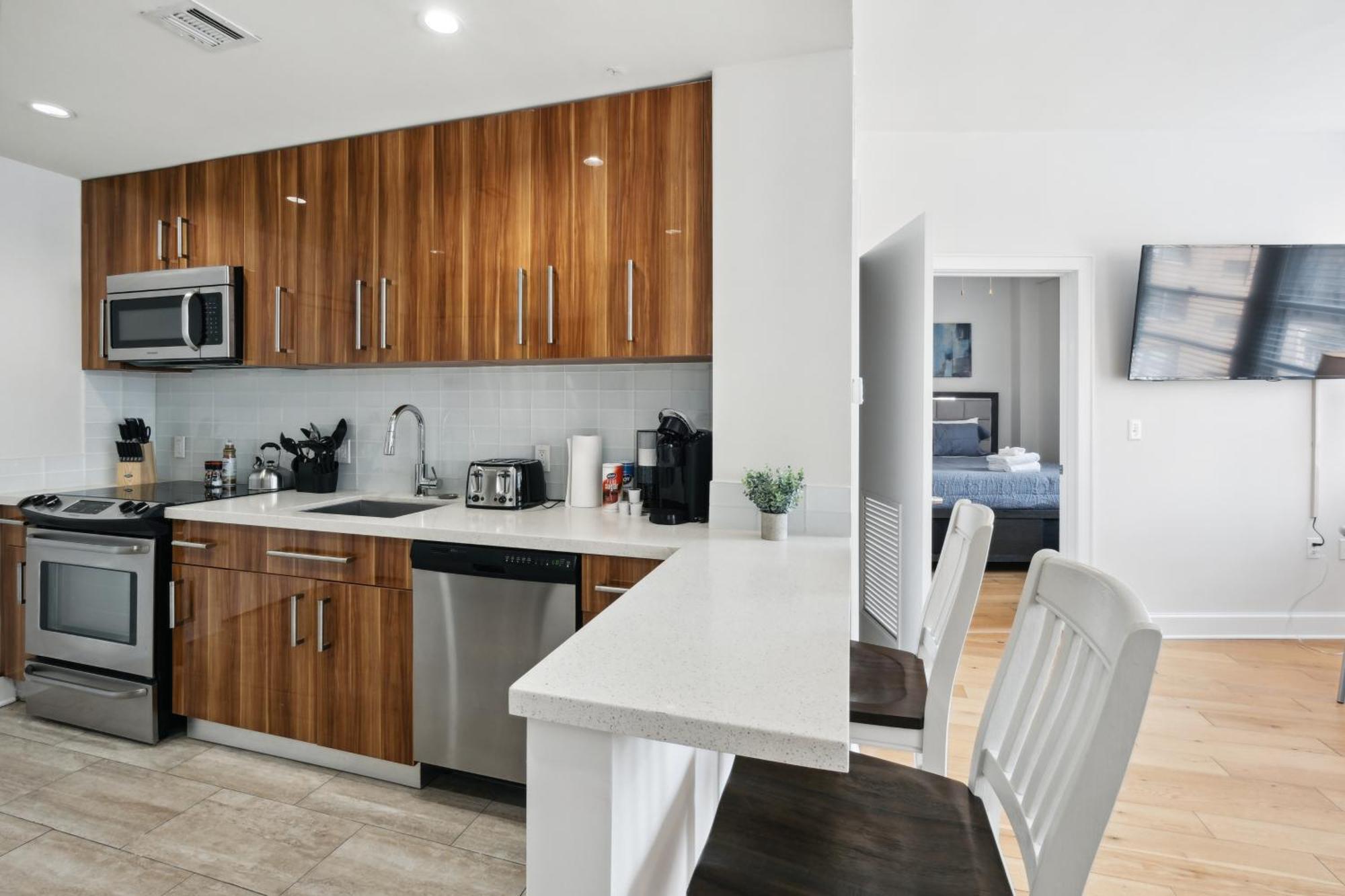 Amazing Condos Beautiful View 2 Blocks To French Quarter, Small Rooftop Pool, Gym, Seanger Theater, Super Dome, And Bourbon St นิวออร์ลีนส์ ห้อง รูปภาพ