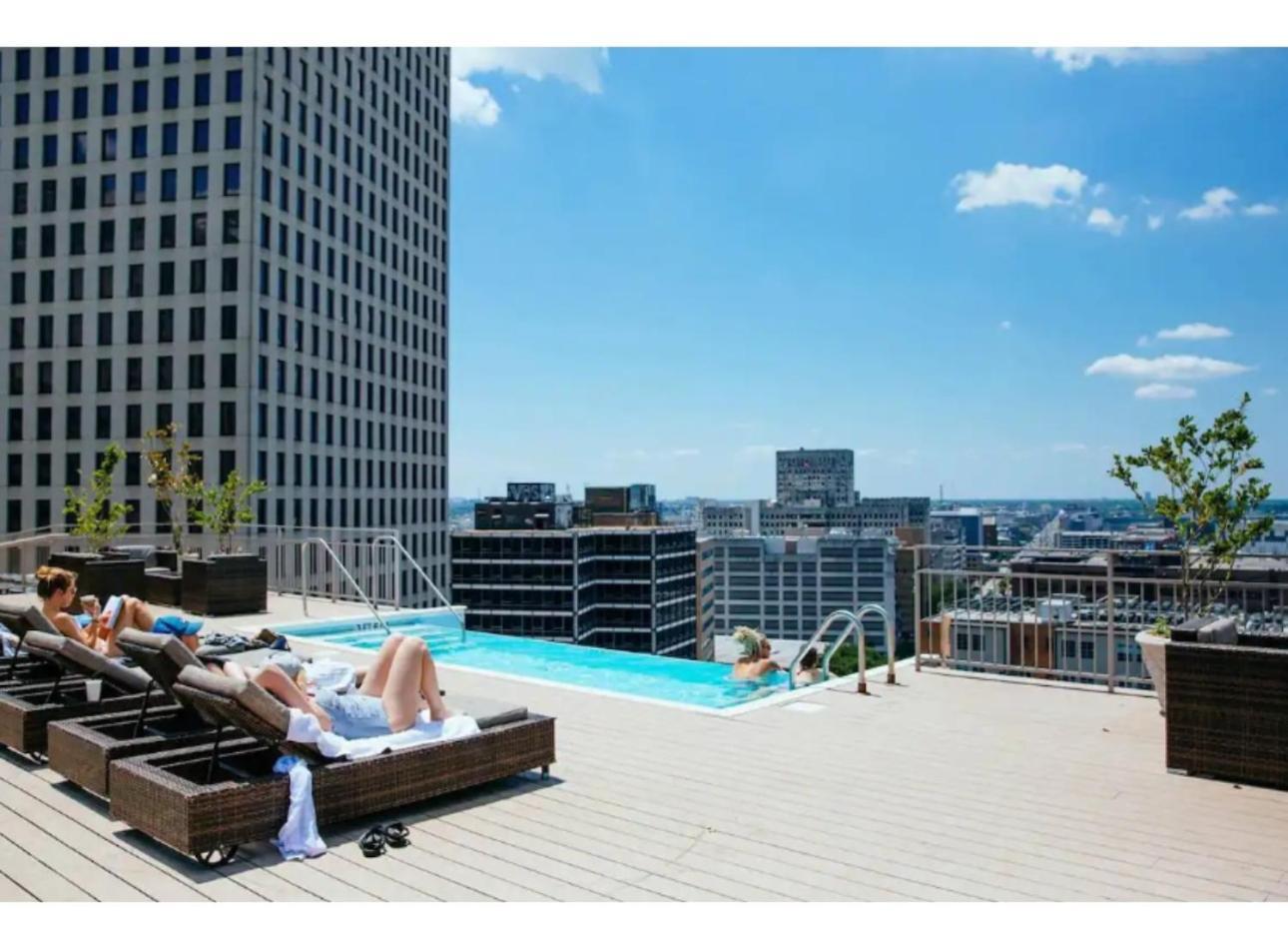 Amazing Condos Beautiful View 2 Blocks To French Quarter, Small Rooftop Pool, Gym, Seanger Theater, Super Dome, And Bourbon St นิวออร์ลีนส์ ภายนอก รูปภาพ