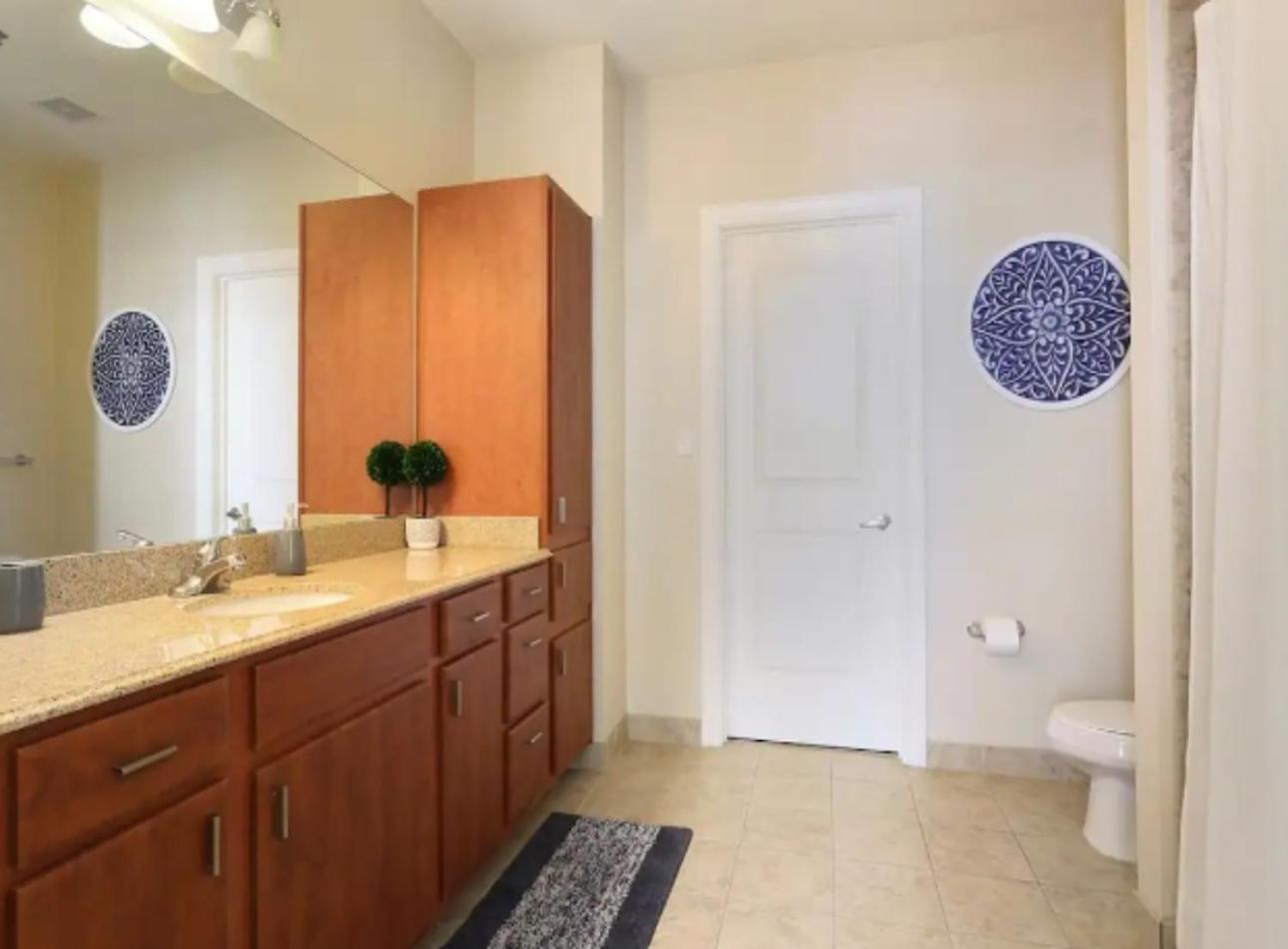 Amazing Condos Beautiful View 2 Blocks To French Quarter, Small Rooftop Pool, Gym, Seanger Theater, Super Dome, And Bourbon St นิวออร์ลีนส์ ภายนอก รูปภาพ